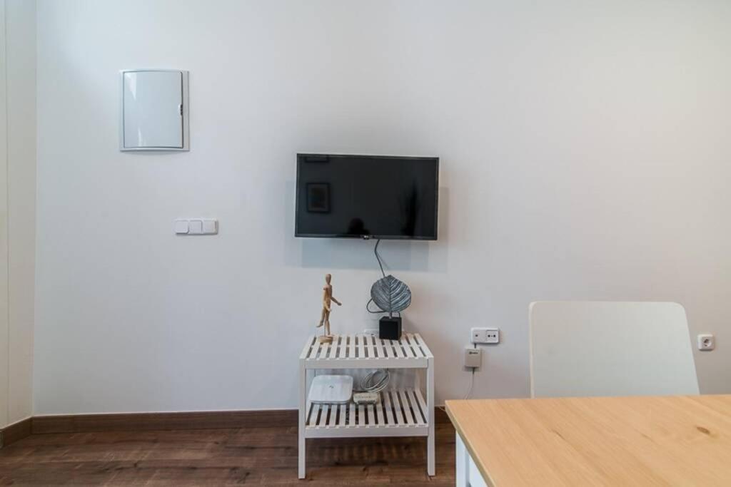 #15Pin-2 Apartamento De Un Dormitorio Plaza Castilla Madryt Zewnętrze zdjęcie